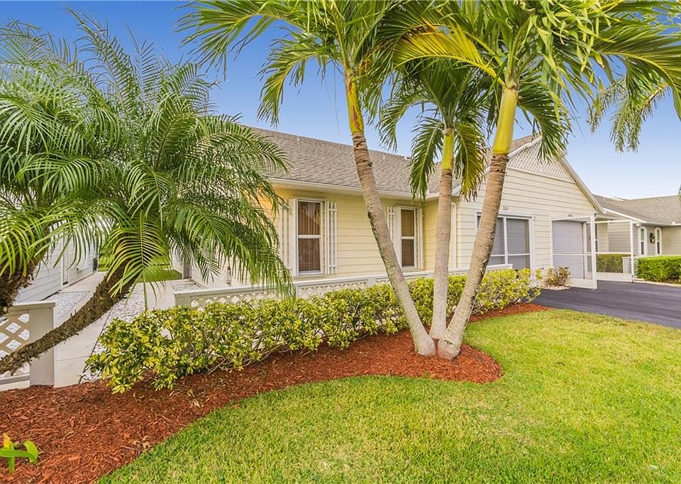 1st image of 2631 SE Tropical East Cir