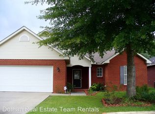 109 Lawrenceburg Ct, Dothan, AL 36305