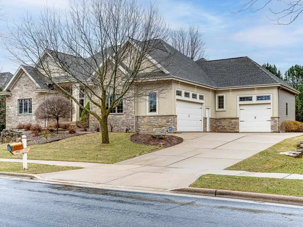 9513 Blue Heron Dr, Middleton, WI 53562