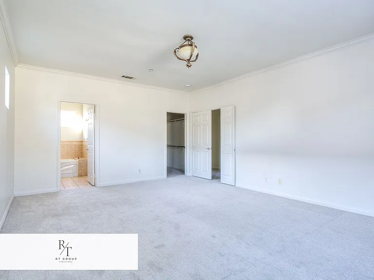 515 Florence Ave — Photo 14