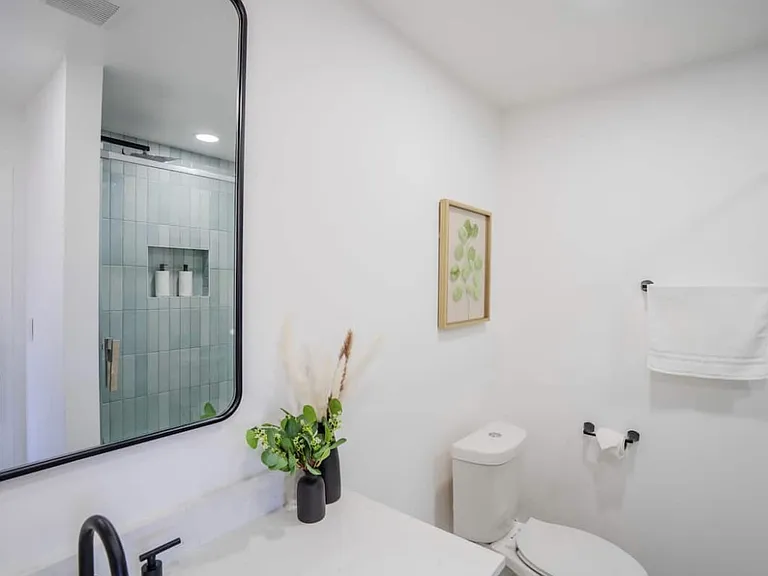3649 SE 5th Ct — Photo 16