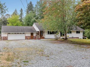 24320 116th Ave, Maple Ridge, BC V4R 1L7