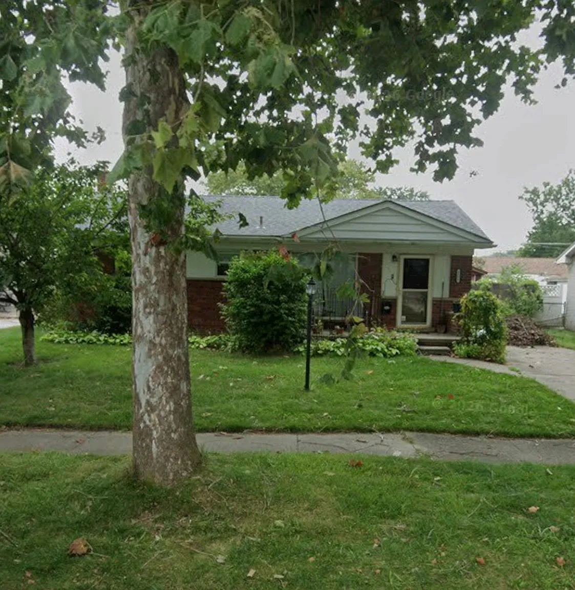3 bed, 1.5 bath, 1200 sqft, $1,750 — Photo 2