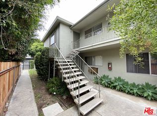 1868 10th St, Santa Monica, CA 90404
