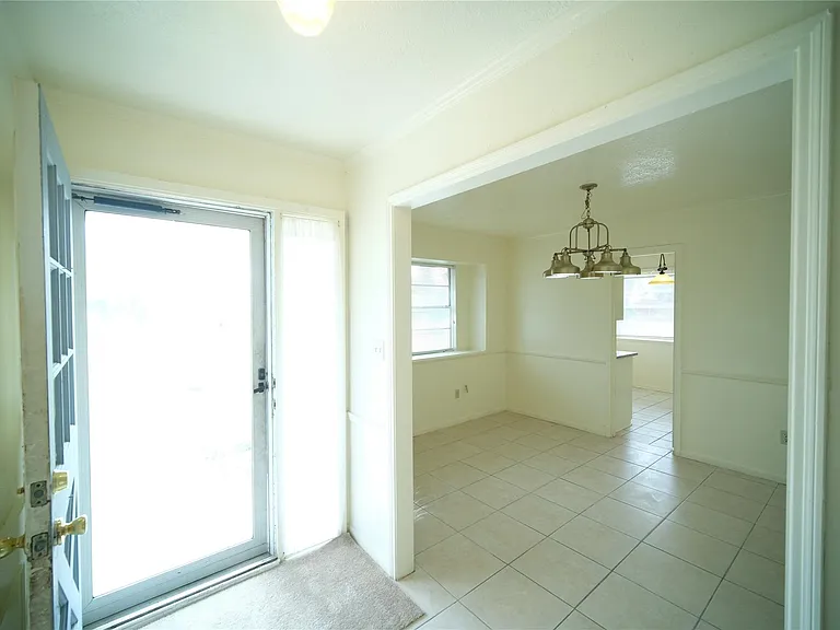 12618 Bexley Dr — Photo 5