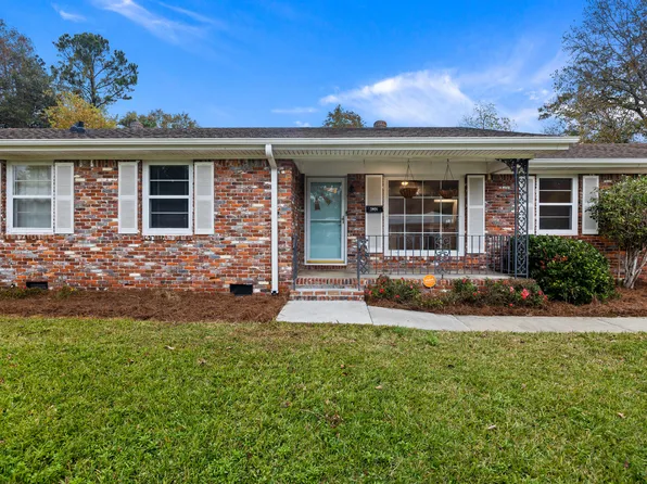 5920 Willard Dr, Hanahan, SC 29410