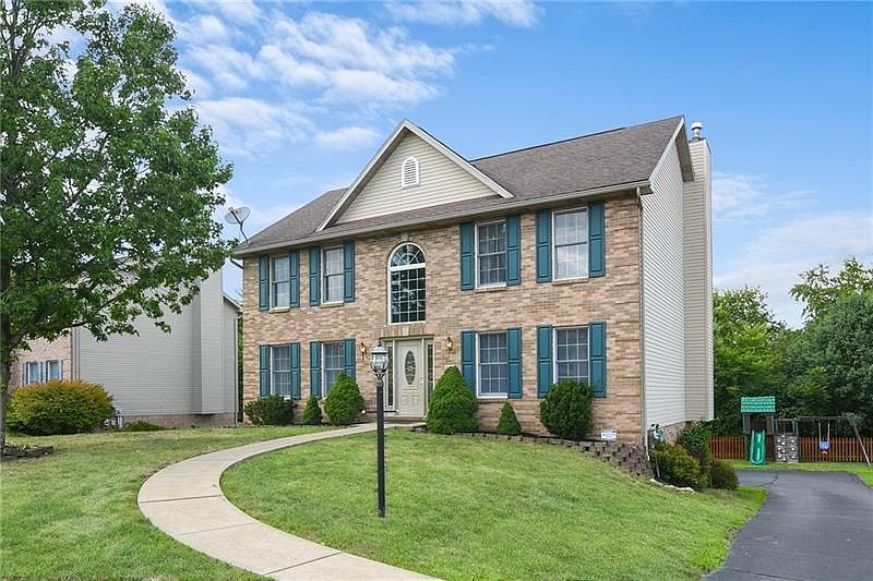 1st image of 203 Parkridge Pl