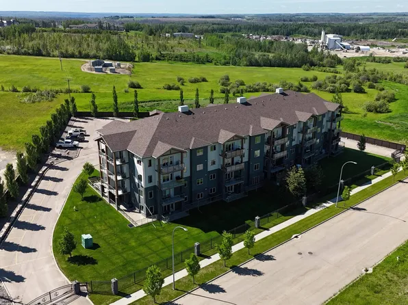 5201 Brougham Dr #202, Drayton Valley, AB T7A 0C8