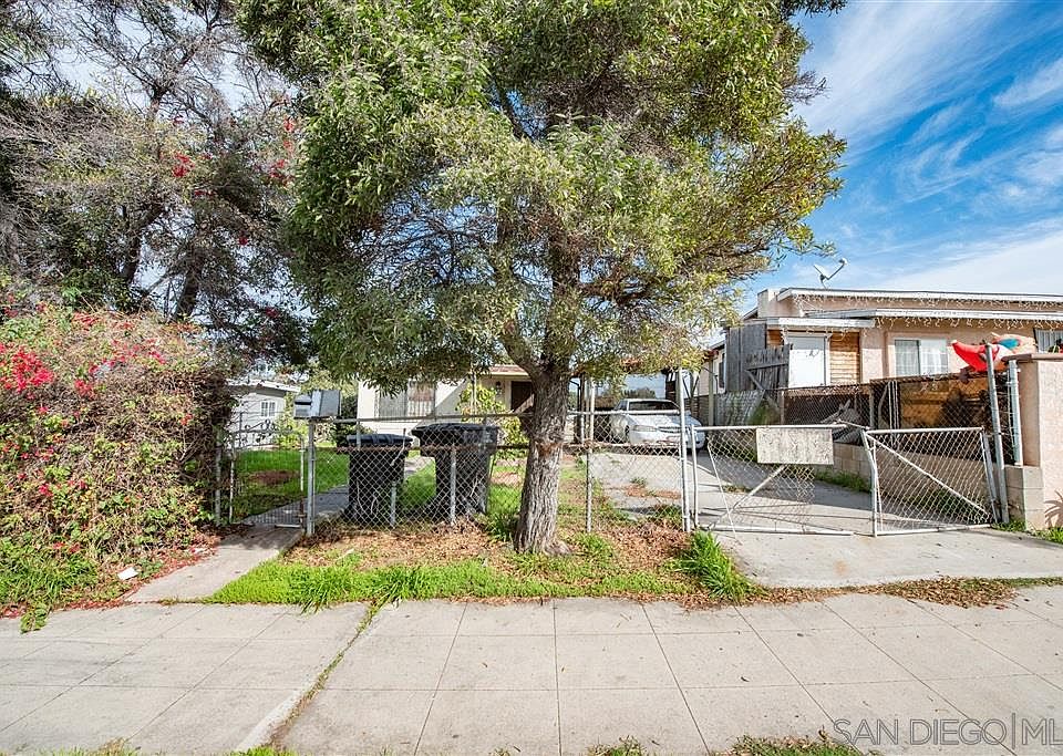 1st image of 3746 Acacia St