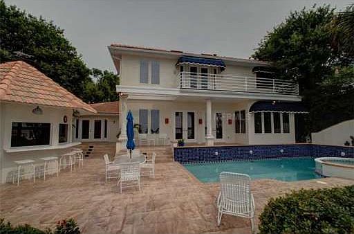 4th image of 2120 Tanglewood Way NE