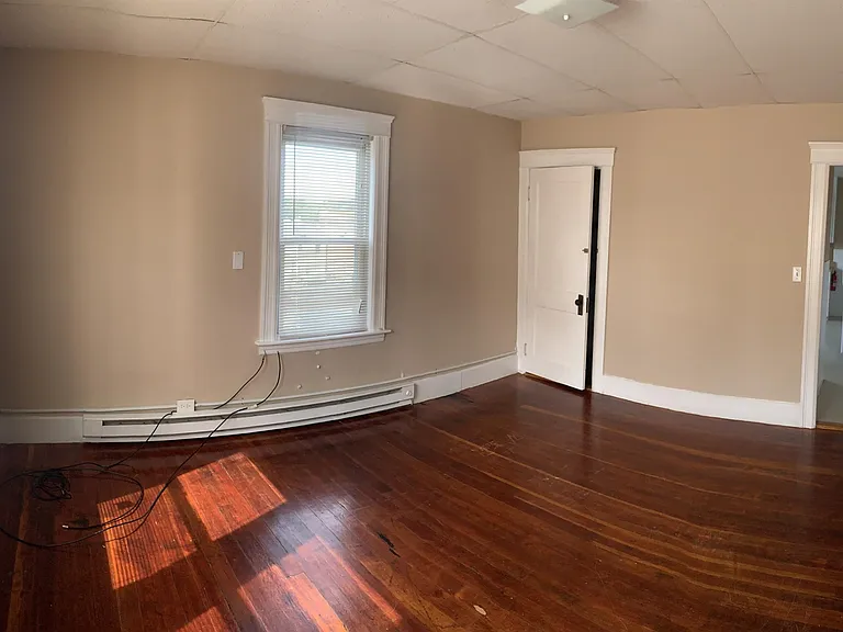 3 Negus St #2L — Photo 5