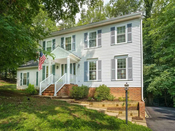 1916 Becker Ln, Charlottesville, VA 22911