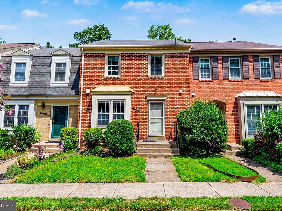 1st image of 4749 Gainsborough Dr
