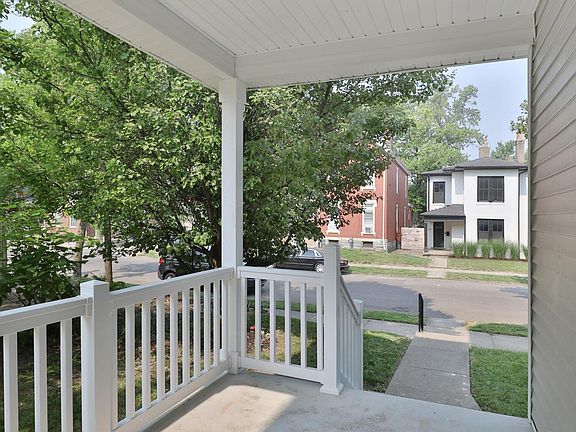 4th image of 158 N 21st St