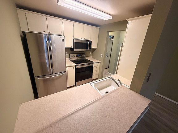 3rd image of 6121 E 6th Ave APT K212