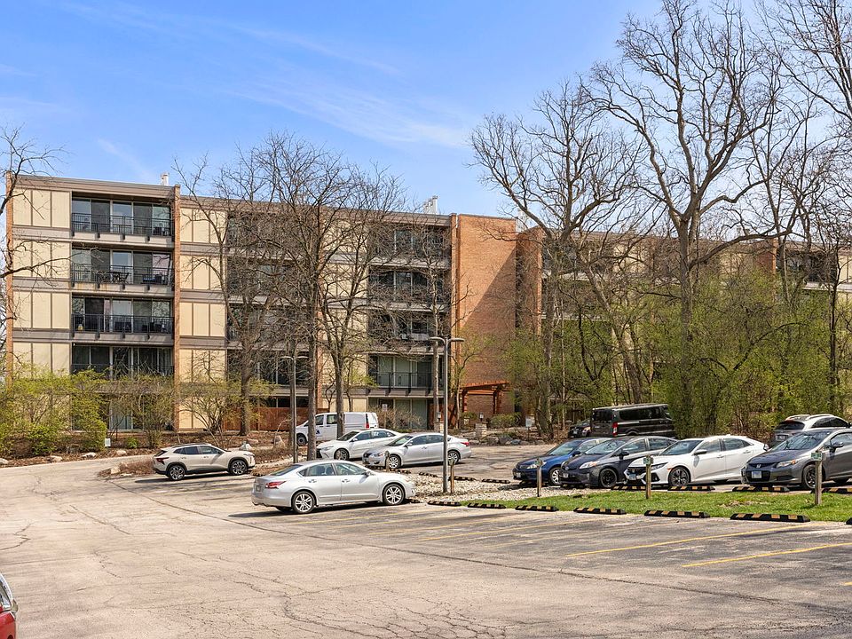 1st image of 5900 Oakwood Dr APT 5F