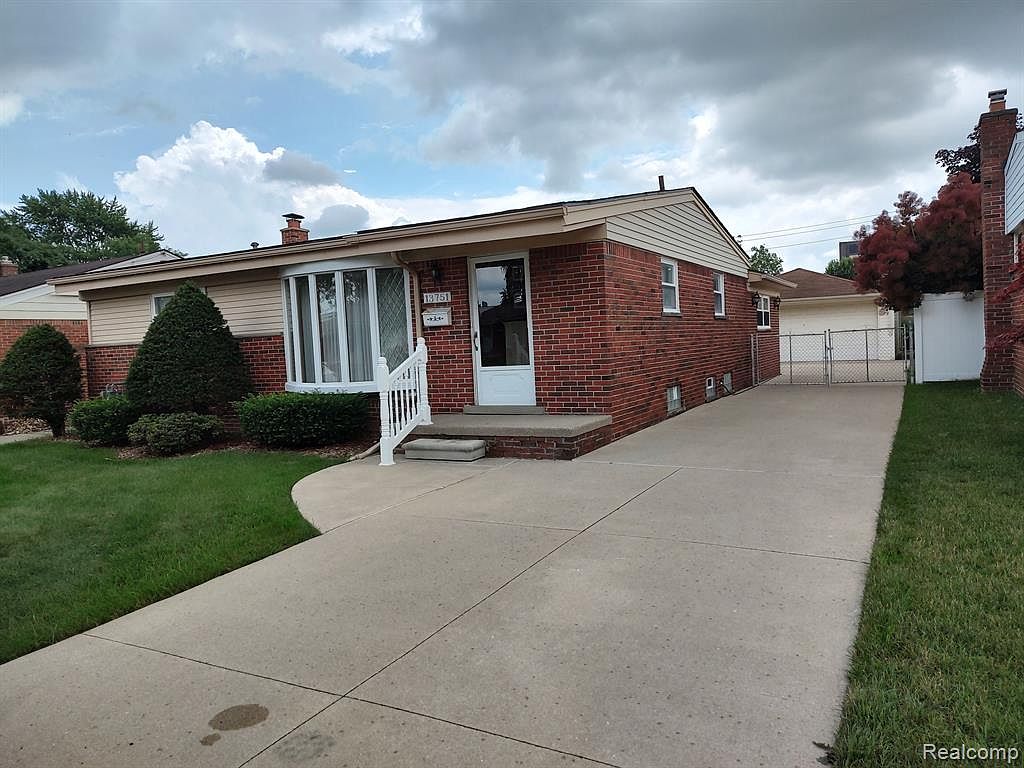 13751 Peach St, Southgate, MI 48195 Zillow