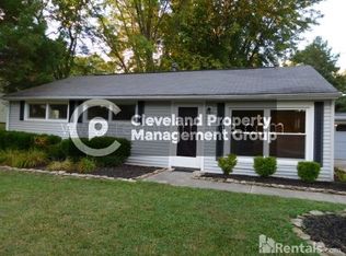 1721 Westwood Dr, Twinsburg, OH 44087