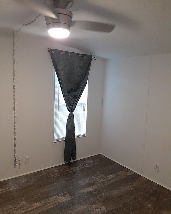 1st image of 831 Carol St