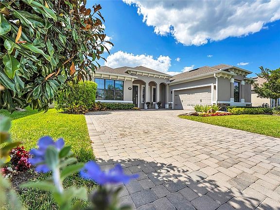 5th image of 472 Saint Remi Way