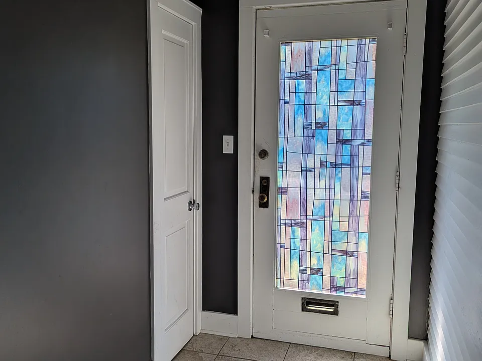 910 Picheloup Pl
