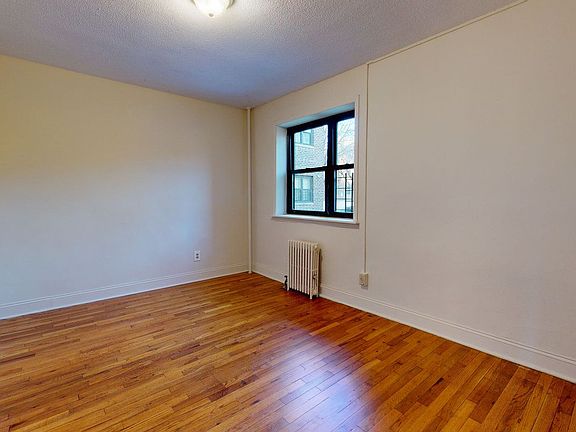 3rd image of 20-64 24th St #1C