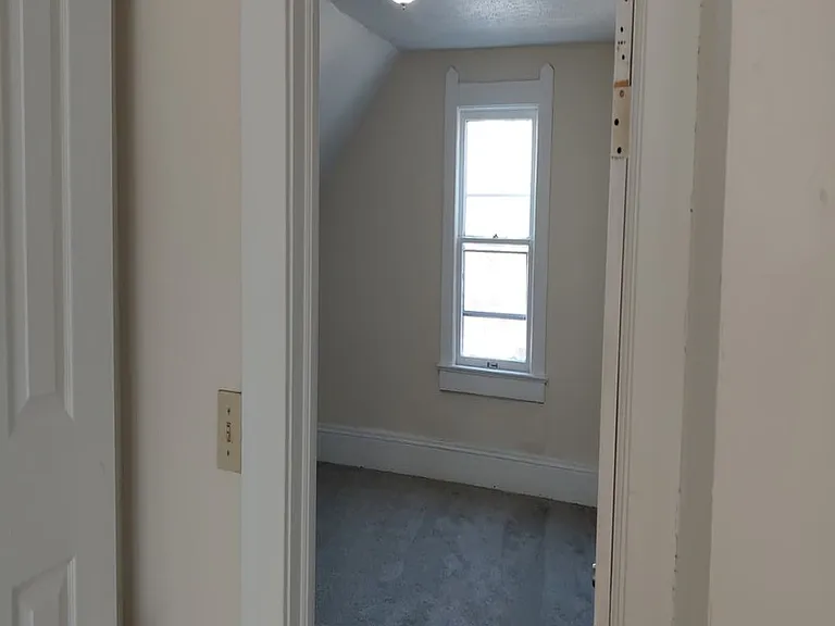 1114 E 77th St #1 — Photo 12