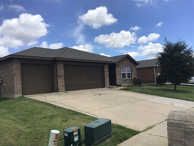 1st image of 1413 Feather Crest Dr