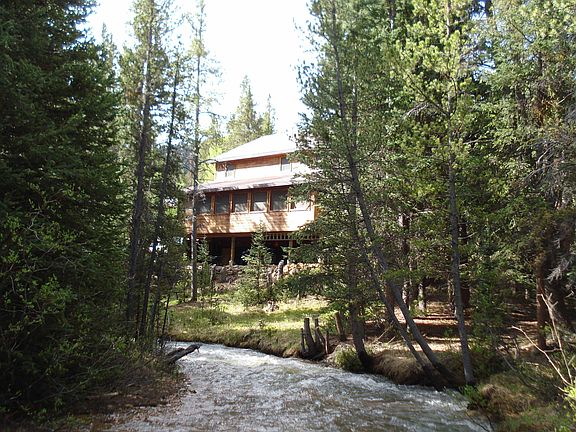 2nd image of 3301 Beaver Ln