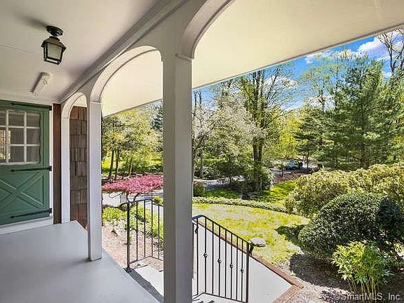 4th image of 9 Brownson Dr