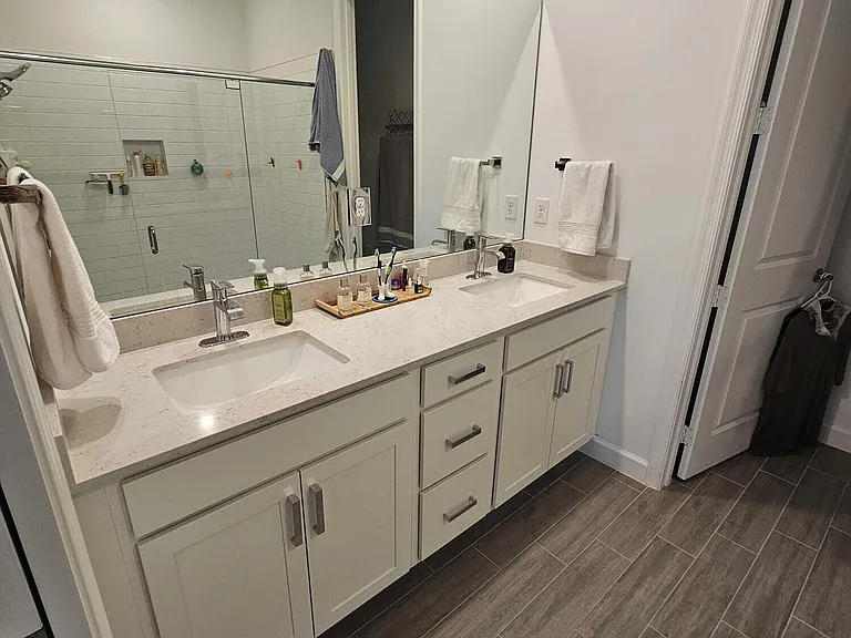 1309 Haywagon Trl — Photo 11