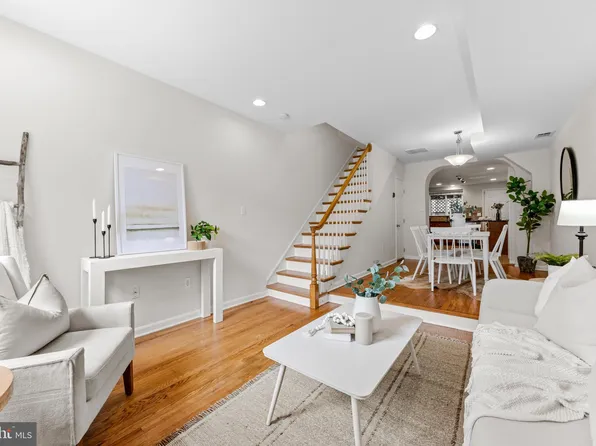 2006 Eastern Ave, Baltimore, MD 21231