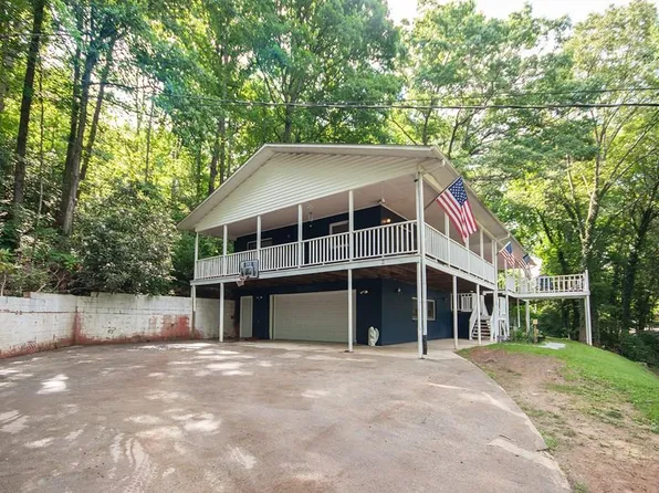 51 Lion St, Franklin, NC 28734