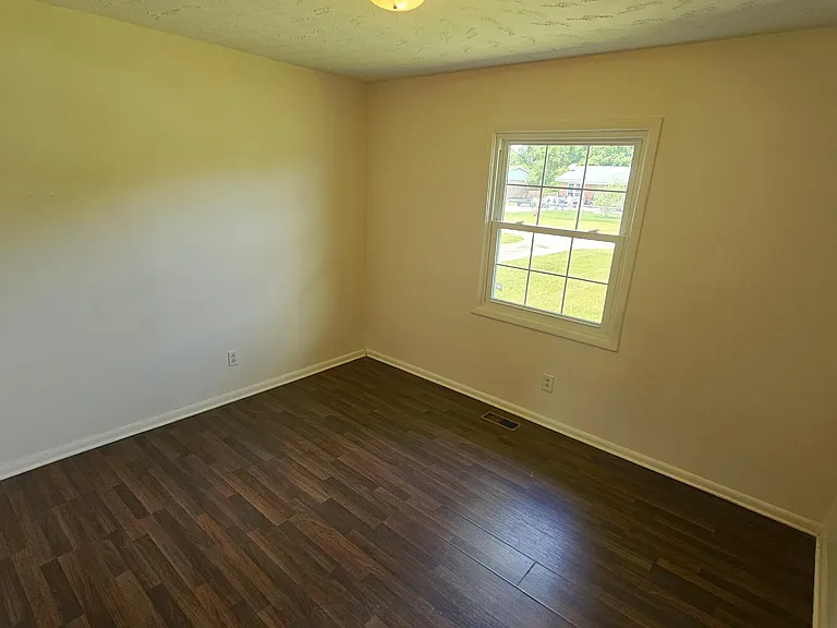 108 Princeton Dr — Photo 7