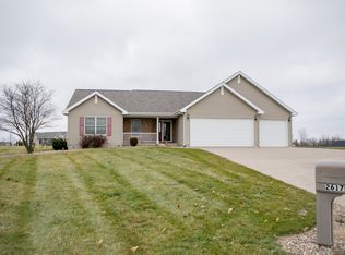 2617 Ashford Ave, Muscatine, IA 52761
