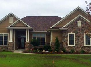 6734 Bel Mar Ave, Racine, WI 53402