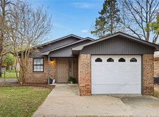 1306 E M St, Russellville, AR 72801