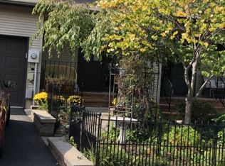 26 Maple Ct, Flemington, NJ 08822