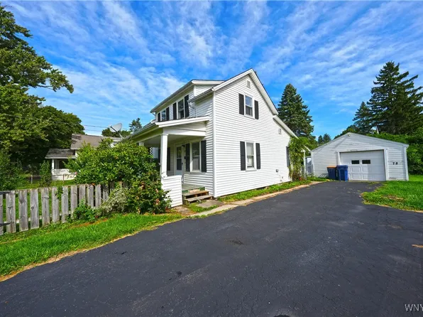 78 Rogers Ave, Lockport, NY 14094