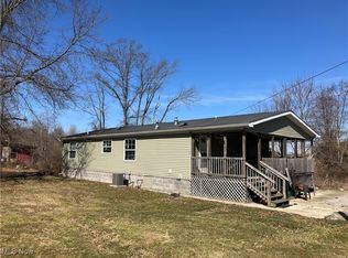 3875 Custer Orangeville Rd NE, Burghill, OH 44404