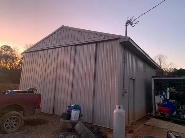 3415 Little Sycamore Rd, Tazewell, TN 37879