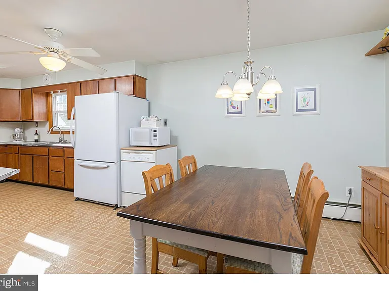 428 Lakeview Ave — Photo 12