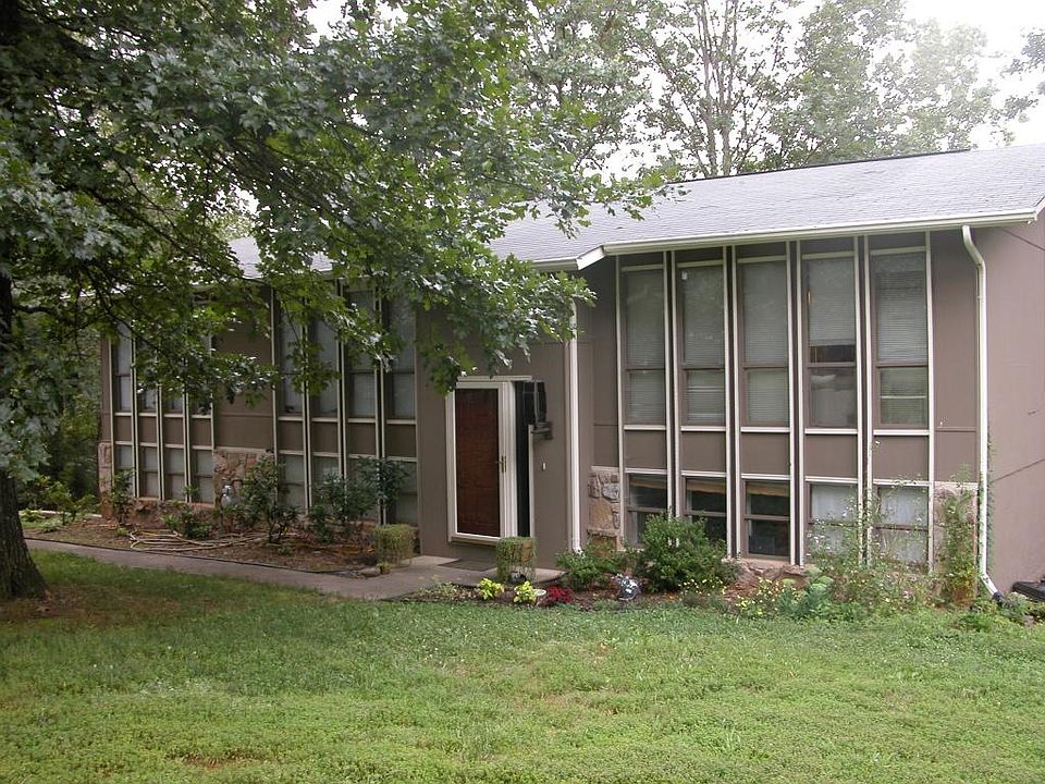 1st image of 9005 Luz Ln