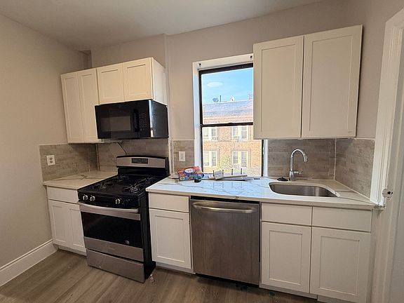 5th image of 303 58th St APT 14