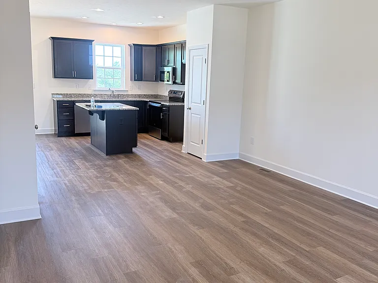 3621 Fieldstone Dr — Photo 6