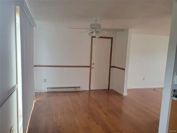 3rd image of 8350 Falcon Dr