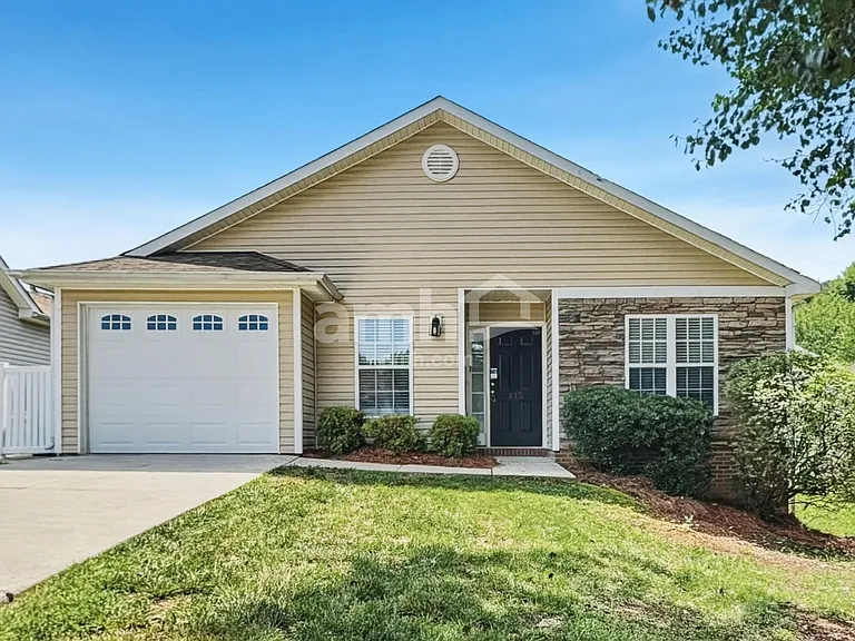 115 Bristol View Cir — Photo 1