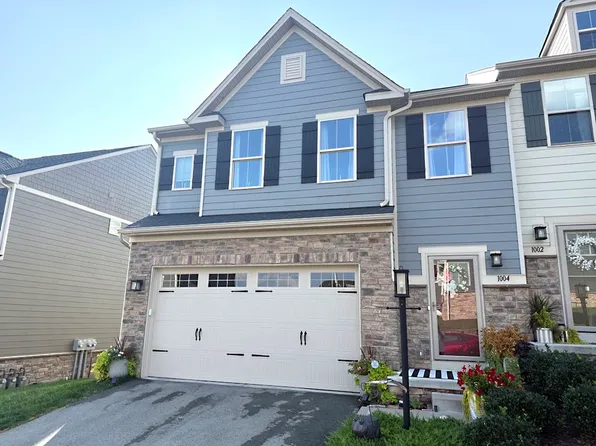 1004 Lampl Ln, Jeannette, PA 15644