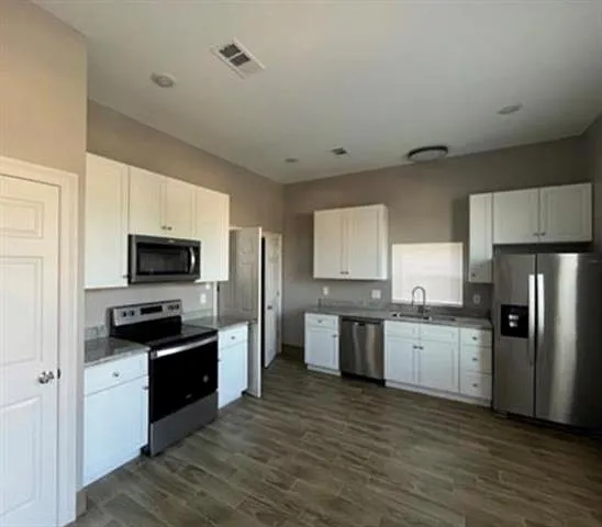 3529 Kings Dr — Photo 4