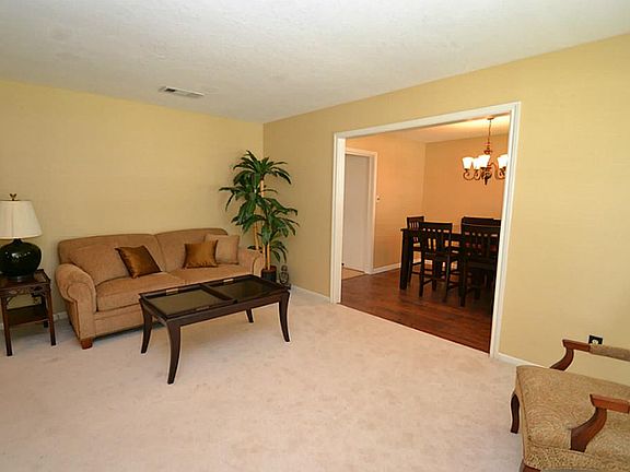 5th image of 11403 Olympia Dr